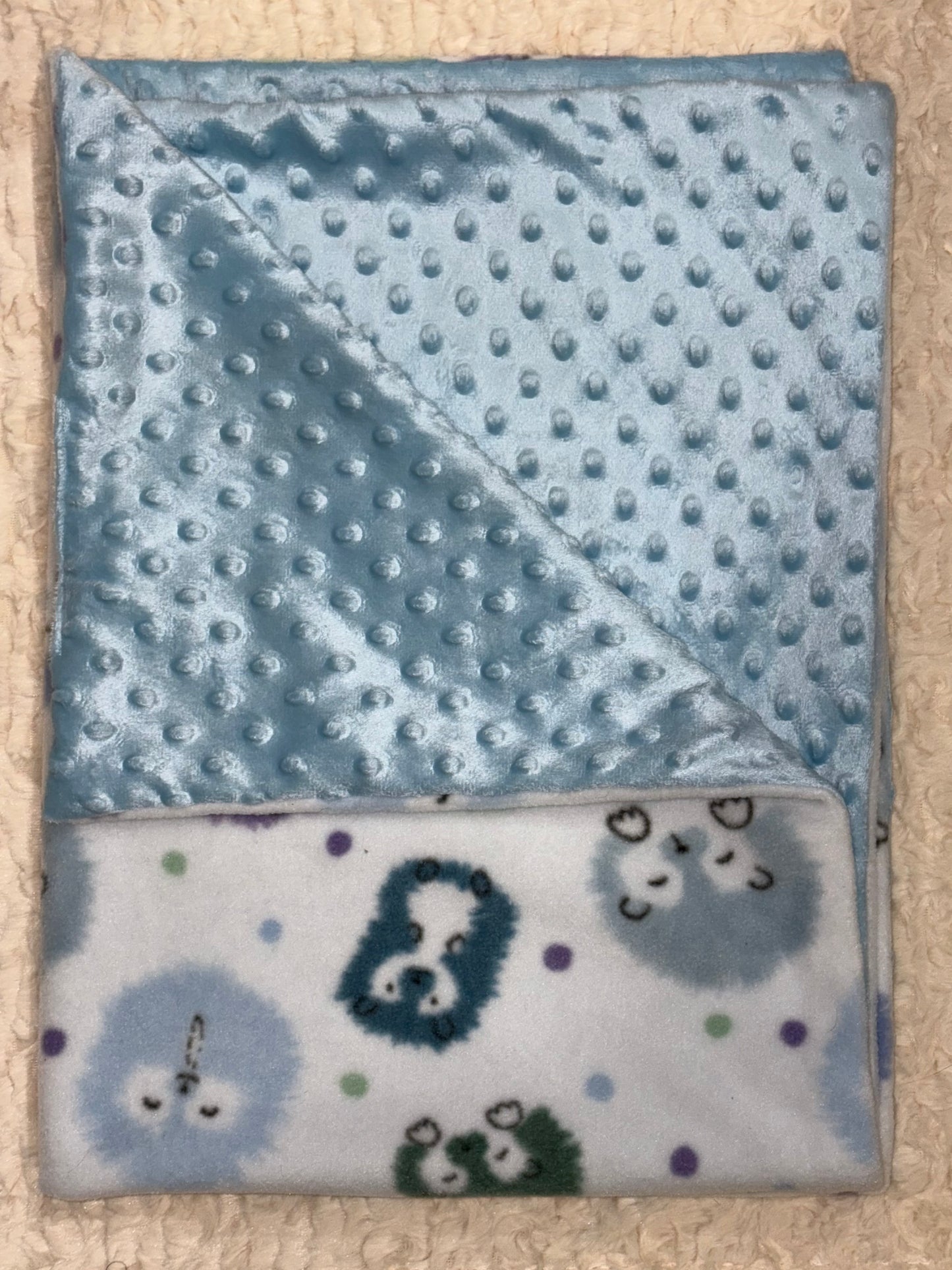 Petits hérissons bleus